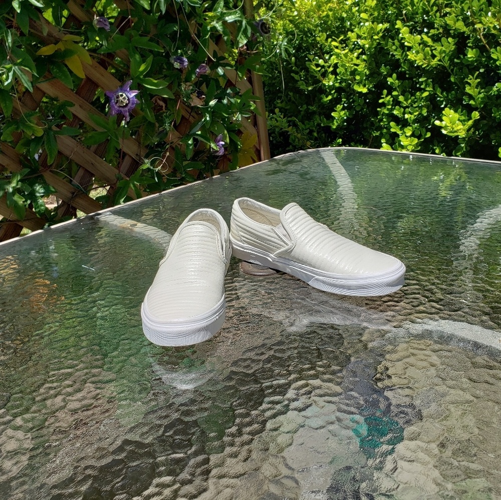 Van's eggshell faux lizard slip on